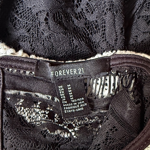 Forever 21 Sheer Black Lace Crochet Peter Pan Collar Short Sleeve Top M - Picture 7 of 8